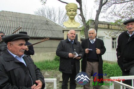 Borçalıda Aşıq Hüseyn Saraçlının xatirə günü keçirilib