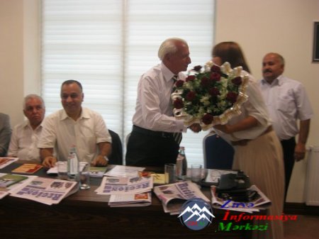 ARXİV: Marneulidə Azərbaycan aliminin 75 illik yubileyi qeyd olunub.. ARXİV: Marneulidə Azərbaycan aliminin 75 illik yubileyi qeyd olunub..