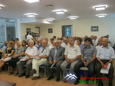 ARXİV: Marneulidə Azərbaycan aliminin 75 illik yubileyi qeyd olunub.. ARXİV: Marneulidə Azərbaycan aliminin 75 illik yubileyi qeyd olunub..