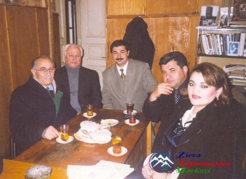 80-ci BAHARINDIR, DƏDƏ... (SÜLEYMAN ƏFƏNDİ - 80) 80-ci BAHARINDIR, DƏDƏ... (SÜLEYMAN ƏFƏNDİ - 80)