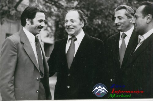 80-ci BAHARINDIR, DƏDƏ... (SÜLEYMAN ƏFƏNDİ - 80) 80-ci BAHARINDIR, DƏDƏ... (SÜLEYMAN ƏFƏNDİ - 80)