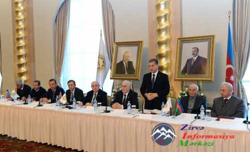 Azərbaycanda ağsaqqal sözü tarixən xüsusi önəm kəsb edib Azərbaycanda ağsaqqal sözü tarixən xüsusi önəm kəsb edib