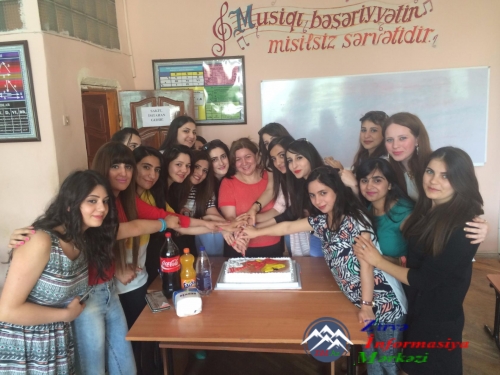 Ləyaqətli nümunə: RƏNA ƏLİYEVA Ləyaqətli nümunə: RƏNA ƏLİYEVA