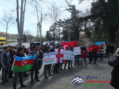 Gürcüstanda yaşayan azərbaycanlı gənclər ölkəmizə dəstək aksiyası keçiriblər