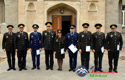 Hərbi Akademiyada xarici dil kurslarının buraxılışı keçirilib Hərbi Akademiyada xarici dil kurslarının buraxılışı keçirilib