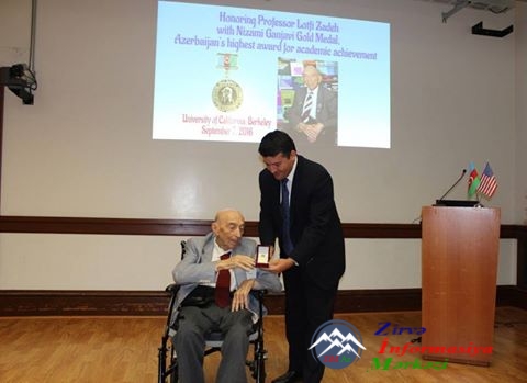 Azərbaycan Respublikasının Nizami Gəncəvi adına Qızıl Medalı görkəmli alim Lütfi Zadəyə təqdim edilib