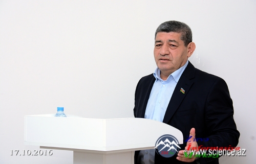 “Müstəqillik dövrü Azərbaycan ədəbiyyatı” kitabının təqdimatı olub