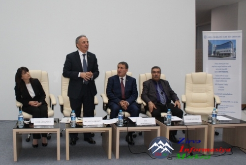 "İnformasiya təminatında mövcud durum: media və kitabxana əməkdaşlığı" mövzusunda tədbir keçirilib "İnformasiya təminatında mövcud durum: media və kitabxana əməkdaşlığı" mövzusunda tədbir keçirilib