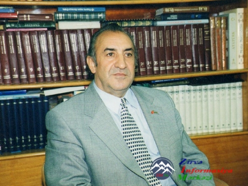 Ədəbi əlaqələrin meqapolis alimi – Vaqif Arzumanlı