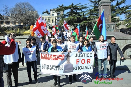 "Borçalı-İrəli" İctimai Birliyinin təşəbbüsü və təşkilatçılığı ilə Tbilisidə Xocalı Soyqırımının 25 ci-il dönümü ilə əlaqədar yürüş keçirilib "Borçalı-İrəli" İctimai Birliyinin təşəbbüsü və təşkilatçılığı ilə Tbilisidə Xocalı Soyqırımının 25 ci-il dönümü ilə əlaqədar yürüş keçirilib
