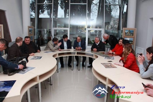 Əflatun Amaşov Gürcüstanda səfərdə olub Əflatun Amaşov Gürcüstanda səfərdə olub