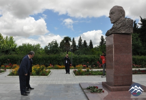 Şabranda Xaqani Şirvaniyə həsr olunmuş elmi konfrans keçirilib