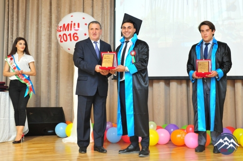 AzMİU-da Məzun Günü AzMİU-da Məzun Günü