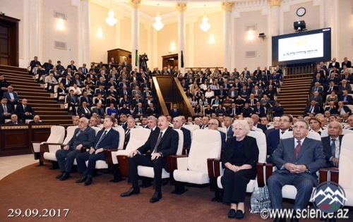 Tanınmış alim Lütfi Zadə son mənzilə yola salınıb