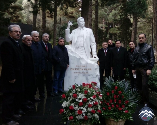 ZƏLİMXAN YAQUB FƏXRİ XİYABANDA ANILDI ZƏLİMXAN YAQUB FƏXRİ XİYABANDA ANILDI