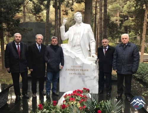 ZƏLİMXAN YAQUB FƏXRİ XİYABANDA ANILDI ZƏLİMXAN YAQUB FƏXRİ XİYABANDA ANILDI