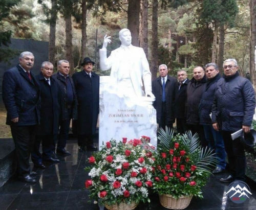 ZƏLİMXAN YAQUB FƏXRİ XİYABANDA ANILDI ZƏLİMXAN YAQUB FƏXRİ XİYABANDA ANILDI