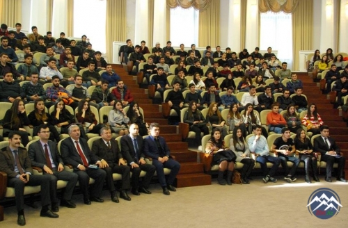 AzTU-da məşhur idmançılarla tələbələrin görüşü keçirilib AzTU-da məşhur idmançılarla tələbələrin görüşü keçirilib
