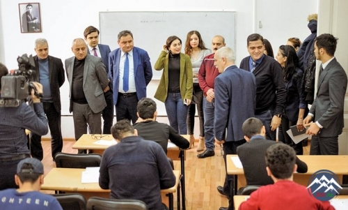 Qərbi Kaspi Universitetində imtahanlarla bağlı mediatur təşkil edilib