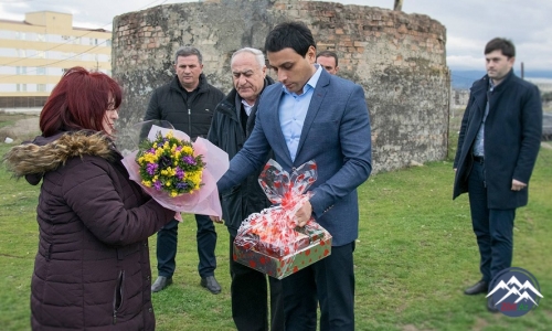 Mer övladları müharibədə həlak olmuş anaların bayramını təbrik edib