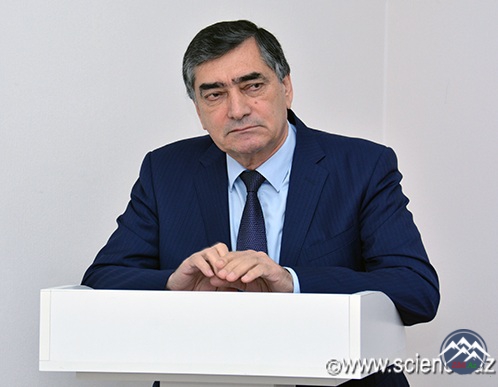 “Ədəbi proses-2017” elmi yaradıcılıq müşavirəsi keçirilib “Ədəbi proses-2017” elmi yaradıcılıq müşavirəsi keçirilib
