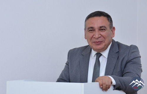 “Ədəbi proses-2017” elmi yaradıcılıq müşavirəsi keçirilib “Ədəbi proses-2017” elmi yaradıcılıq müşavirəsi keçirilib