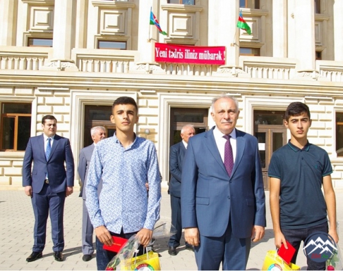 AzTU-da yeni tədris ilinin başlanmasına və “Bilik Günü”nə həsr olunmuş tədbir keçirilib