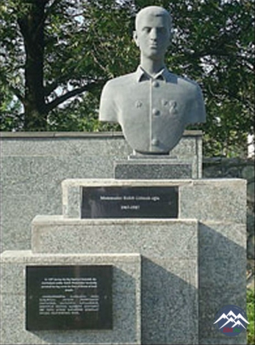 "Qırmızı Ulduz" ordenli 20 yaşlı QƏHRƏMAN ƏSGƏR - RAHİB MƏMMƏDOV (1967–1987) "Qırmızı Ulduz" ordenli 20 yaşlı QƏHRƏMAN ƏSGƏR - RAHİB MƏMMƏDOV (1967–1987)