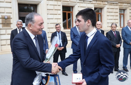 AzTU-da yeni tədris ilinin başlanmasına və “Bilik Günü”nə həsr olunmuş tədbir keçirilib