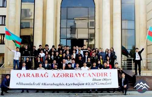 Gənclik və siyasət: Yeni hədəflərə və çağırışlara doğru.. Gənclik və siyasət: Yeni hədəflərə və çağırışlara doğru..