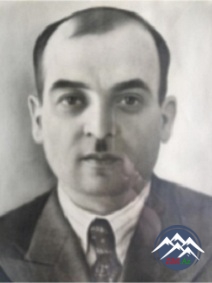 Qaranlığa işıq saçan müəllim ailəsi Qaranlığa işıq saçan müəllim ailəsi