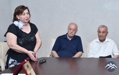 Mətbuat Şurasında veteran jurnalist Ənvər Məşədiyevin 80 illik yubileyinə həsr olunmuş toplantı keçirilib Mətbuat Şurasında veteran jurnalist Ənvər Məşədiyevin 80 illik yubileyinə həsr olunmuş toplantı keçirilib