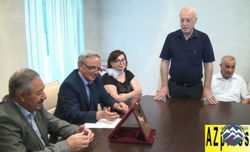 Mətbuat Şurasında veteran jurnalist Ənvər Məşədiyevin 80 illik yubileyinə həsr olunmuş toplantı keçirilib Mətbuat Şurasında veteran jurnalist Ənvər Məşədiyevin 80 illik yubileyinə həsr olunmuş toplantı keçirilib