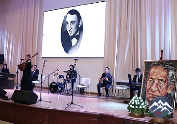 Emin Sabitoğlunun 85 illik yubileyinə həsr olunmuş konsert təqdim edilib Emin Sabitoğlunun 85 illik yubileyinə həsr olunmuş konsert təqdim edilib