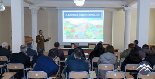 Qazi Universitetinin professoru AzTU-da seminar keçib Qazi Universitetinin professoru AzTU-da seminar keçib